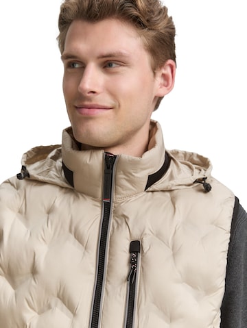 TOM TAILOR Bodywarmer in Bruin