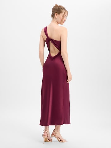 Robe de soirée Marie Lund en rose