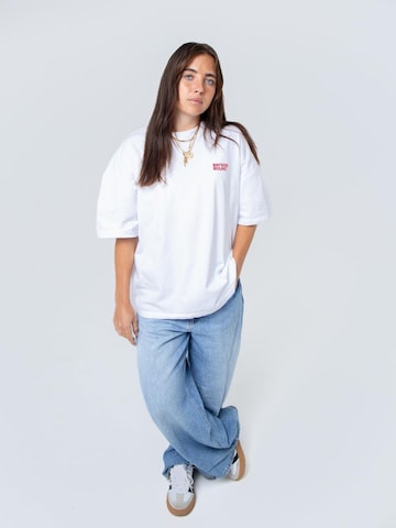 BAYSIDE BOUND Oversized shirt 'THE I AM NOT A NICHE UNISEX OVERSIZE TEE' in White