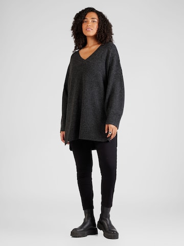 Vero Moda Curve Pullover 'DOFFY' in Schwarz