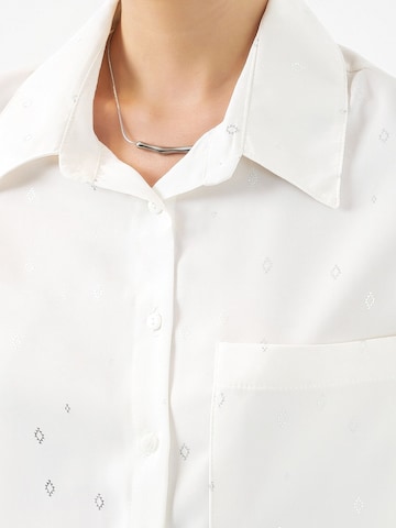 Bigdart Shirt in White
