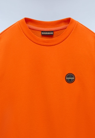 NAPAPIJRI Sweatshirt 'B-Badge' in Oranje
