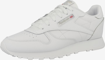 Reebok Sneakers in White: front