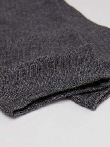 CALZEDONIA Socken in Grau