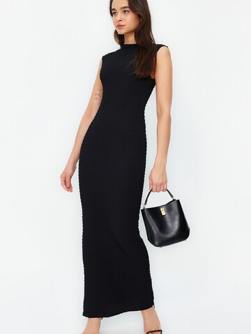 Trendyol Kleid in Schwarz