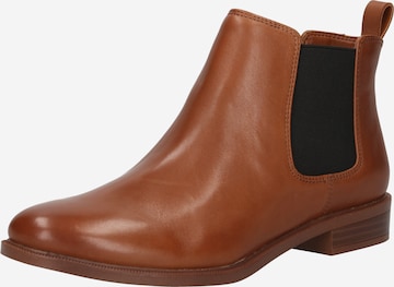CLARKS Chelsea Boots in Brown: front