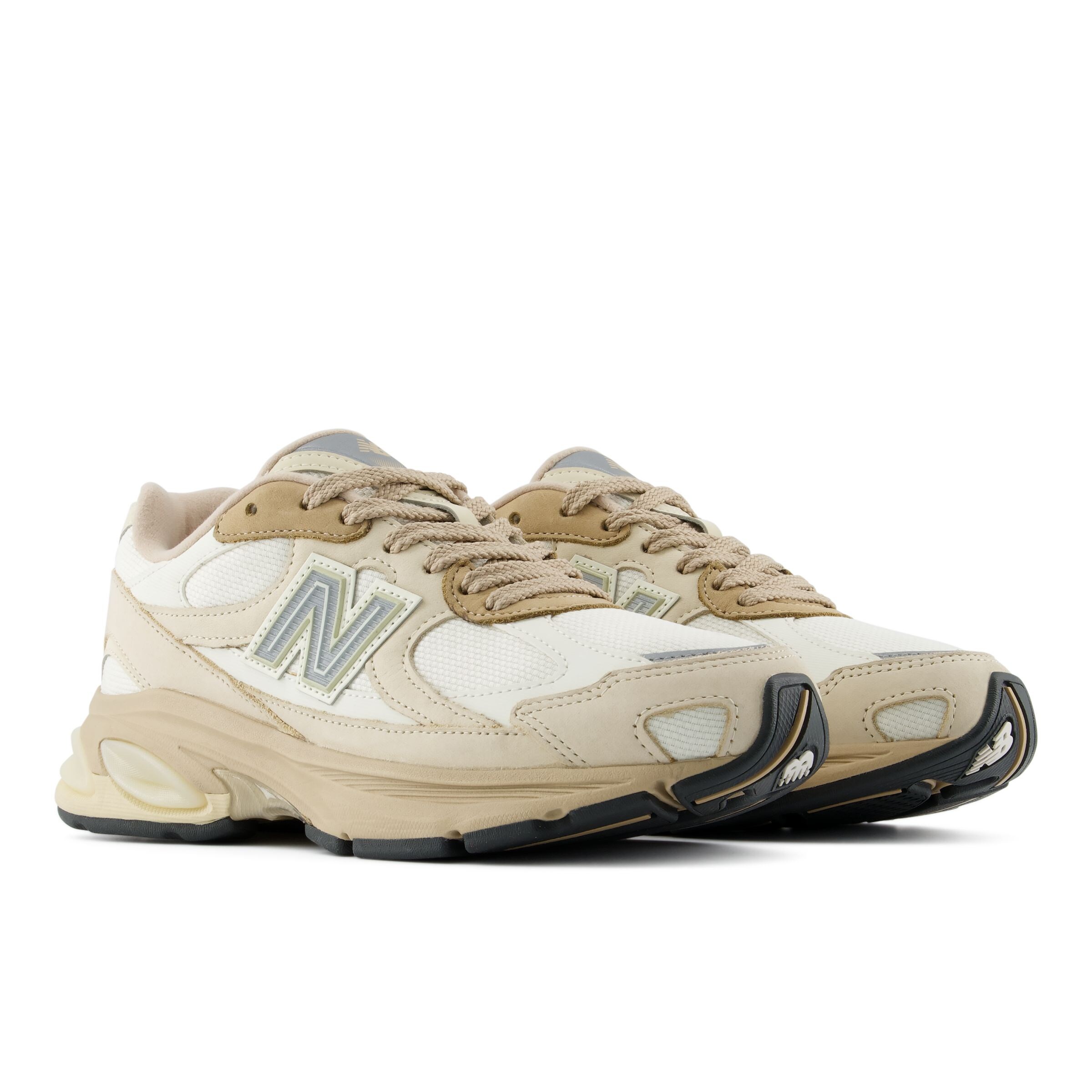 new balance Sneakers '2010' in Beige