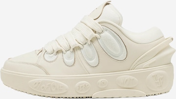 Baskets basses PUMA X LAFRANCÉ en beige : devant