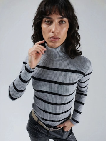 Pullover 'Pullover' di My fashion in grigio: frontale