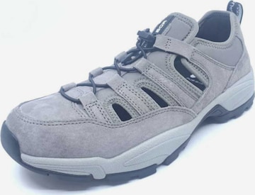 Pius Gabor Lace-Up Shoes in Grey: front