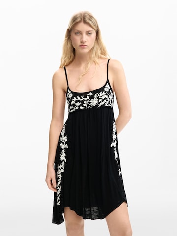 DesigualHaljina - crna boja: prednji dio