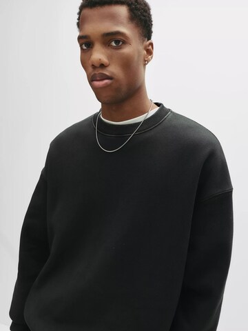 Pull&Bear Sweatshirt in Grey