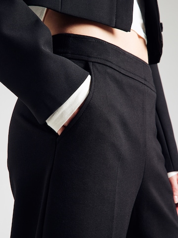 Wide leg Pantaloni cu dungă de la MORE & MORE pe negru