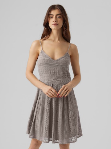 Robe 'HONEY' VERO MODA en gris : devant