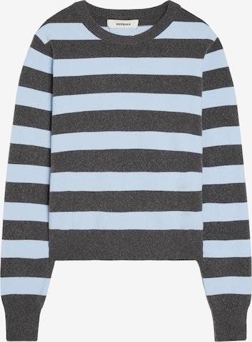 Bershka Sweater in Grey: front