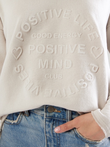Zwillingsherz Sweatshirt 'Positive Mind' in Beige