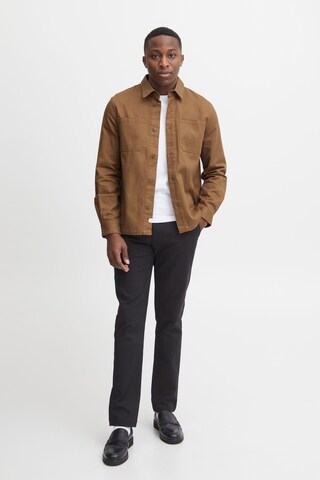 Casual Friday - Regular Fit Camisa 'Anton' em castanho