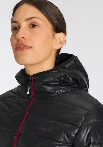 BENCH Jacke 'KARA' in Schwarz