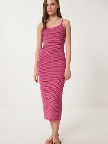 Happiness İstanbul Kleid in Pink