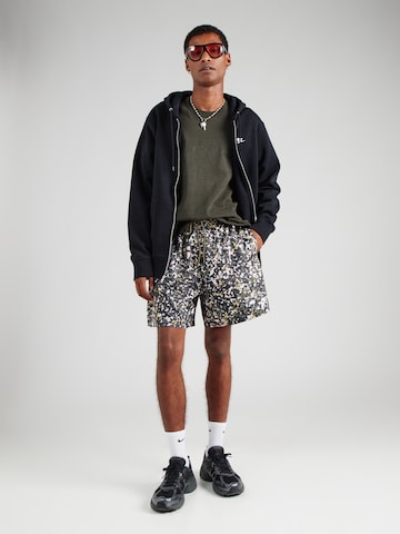 Nike Sportswear Tričko 'ESS' – zelená