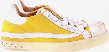 Helen Yoi Sneakers & Trainers in 36 in Yellow
