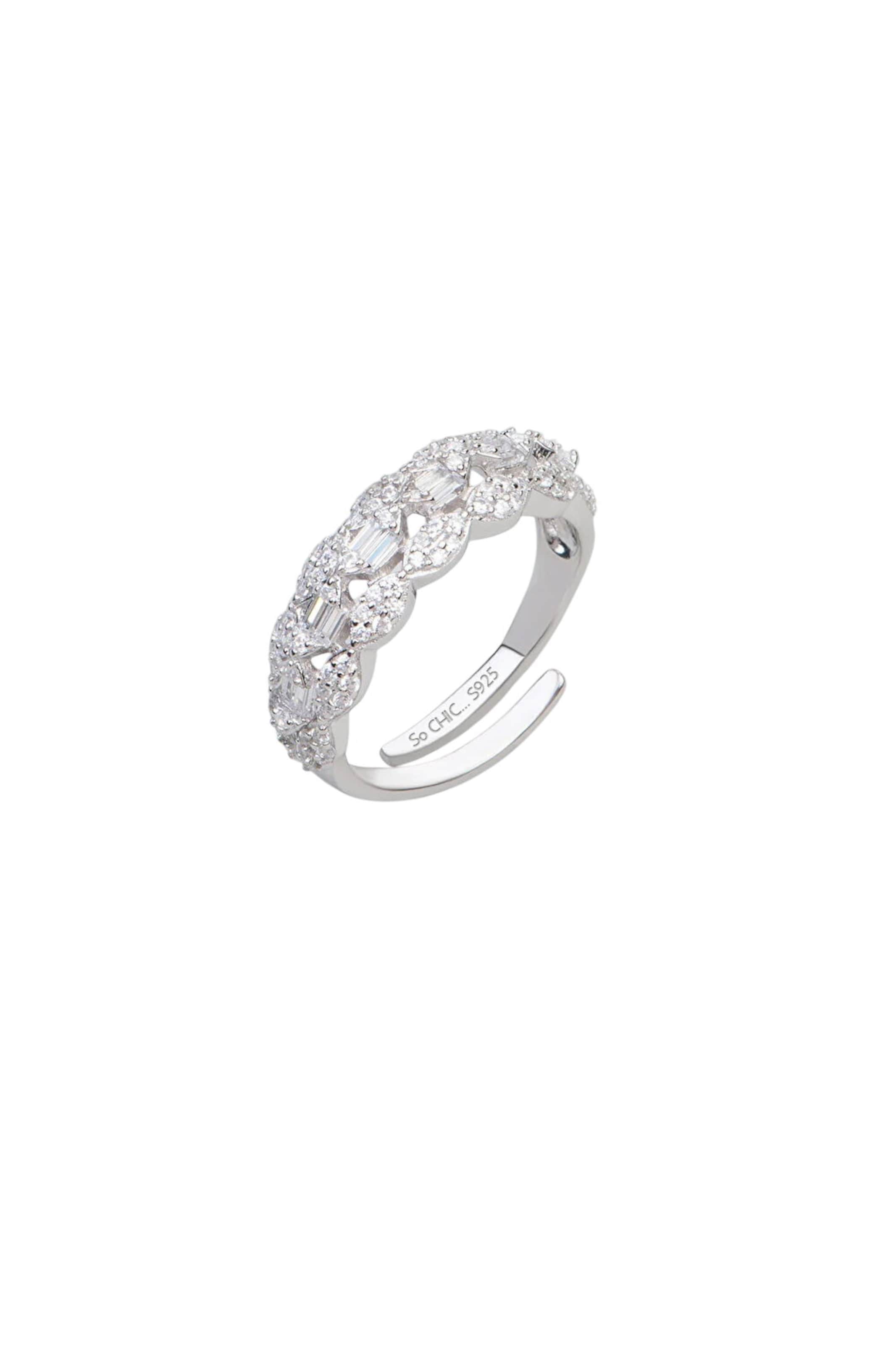 So Chic Ring in Silver: front
