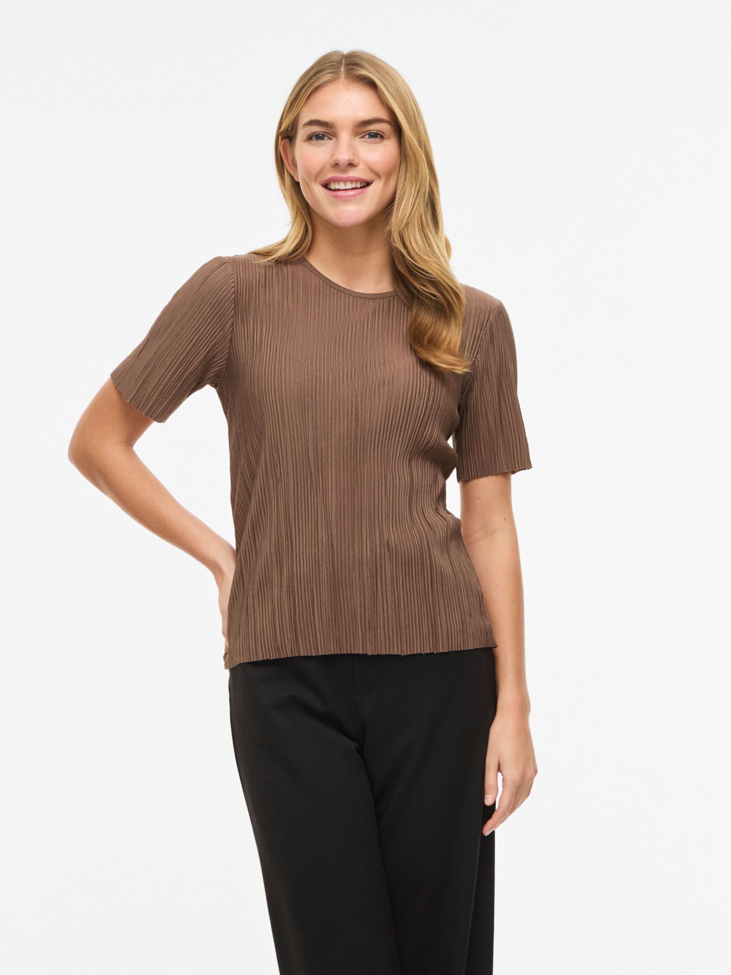 VILA Shirt 'VIPlisa' in Bruin: voorkant