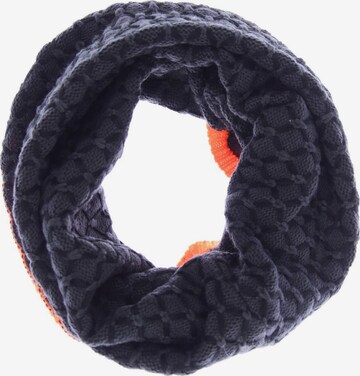 NÜMPH Scarf & Wrap in One size in Grey: front