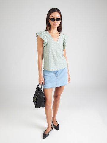 Hailys Shirt 'Gr44eta' in Green