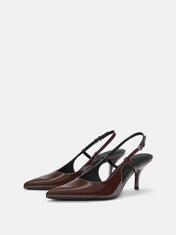 Pull&Bear Slingpumps in Bruin