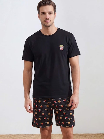 Trendyol Pyjama in Schwarz: Vorderseite