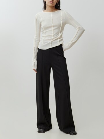 EDITED Wide leg Trousers 'Leva' in Black