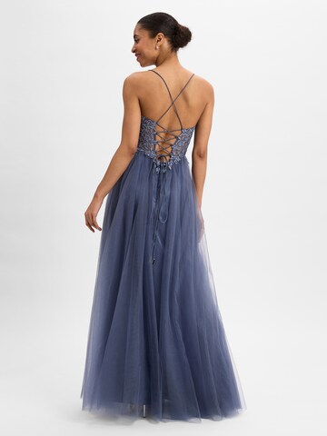 Robe de soirée Vera Mont en violet