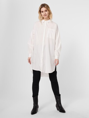 VERO MODA - Blusa 'Percey' en blanco