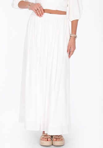 IZIA Skirt in White: front