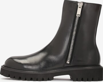 Kazar Boots σε μαύρο: μπροστά