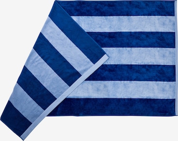 GANT Beach Towel in Blue