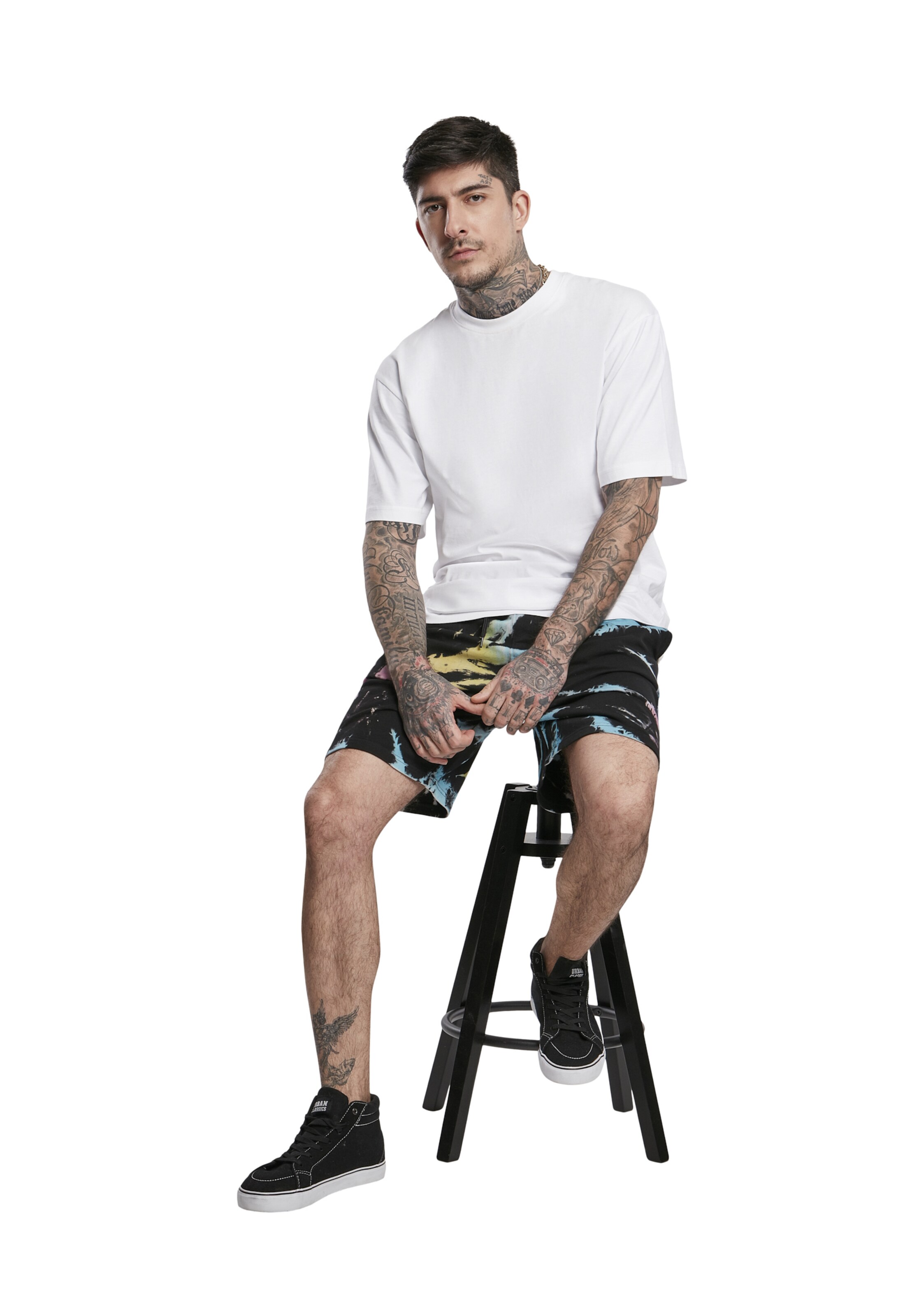 Urban Classics Loose fit Trousers in Black