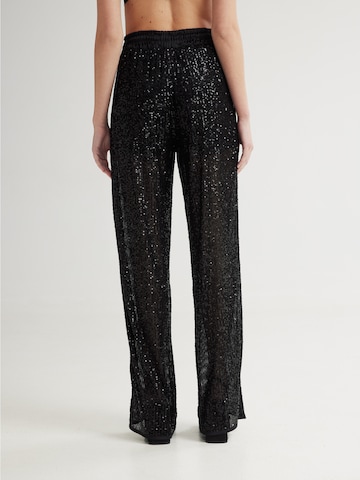 4TAILORS Regular Housut värissä musta