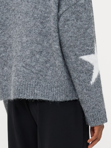 Only Petite - Jersey 'ONLAZU' en gris