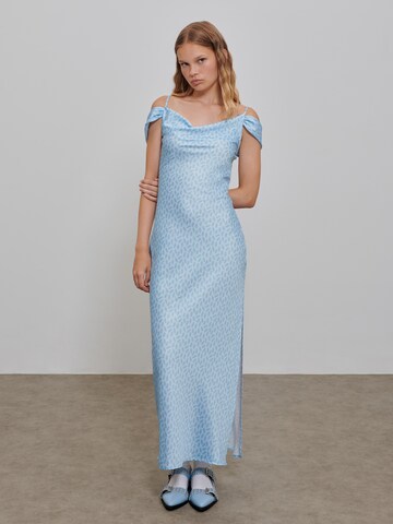 Abito da sera 'Generosity' di florence by mills exclusive for ABOUT YOU in blu: frontale