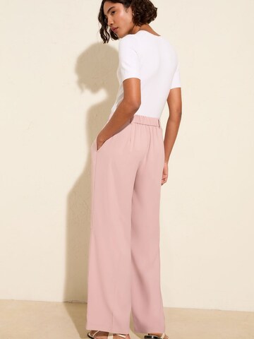Wide Leg Pantalon à pince Friends Like These en rose