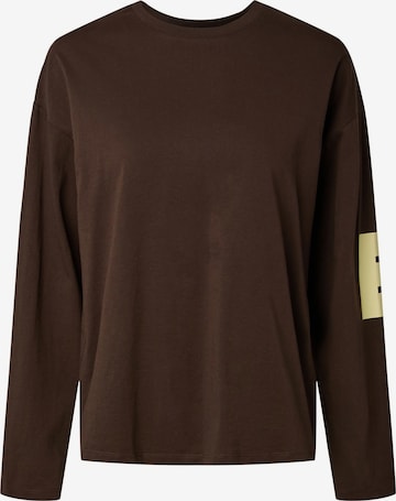 T-shirt 'PCRia' PIECES en marron : devant