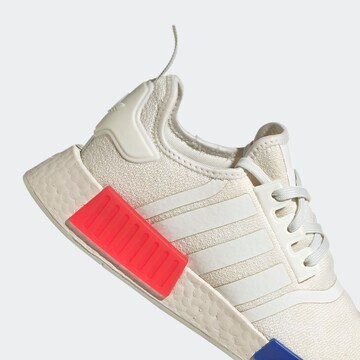 ADIDAS ORIGINALS Sneakers 'NMD R1' in White