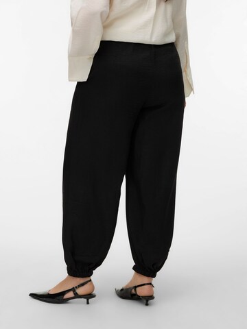Vero Moda Curve Loosefit Broek 'VMClifina' in Zwart