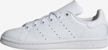 ADIDAS ORIGINALS Кроссовки 'Stan Smith' в Белый: спереди
