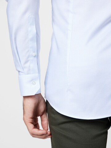 Slim fit Camicia business 'No 6.' di OLYMP in bianco