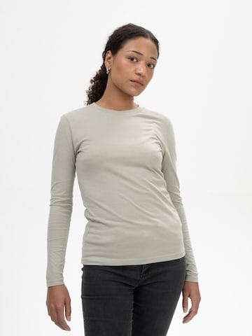 Tricou 'Dhivya' de la MELA pe verde: față