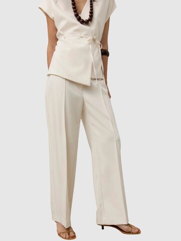 regular Pantaloni di VERO MODA in bianco