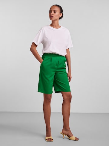 PIECES Loose fit Pleat-Front Pants 'VAGNA' in Green